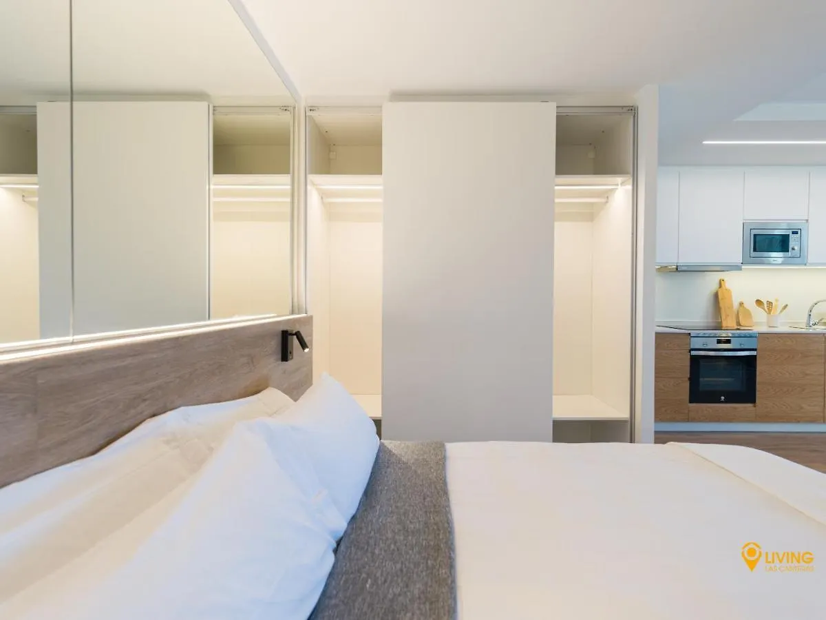 Living Las Canteras Homes - Stylish Beachfront Las Palmas de Gran Canaria Apartment